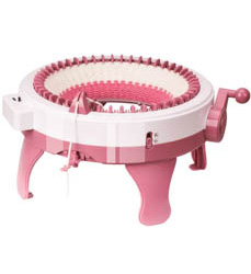 Circular loom knitting machine